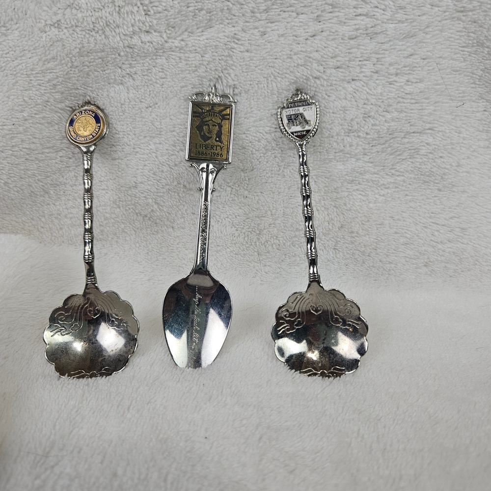 Vintage Souvenir Spoon Set Statue of Liberty Arizona Grand Canyon Detroit 3pc